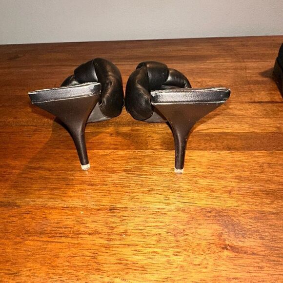 NWOB Black Suede Studio Eliza Sandals - Picture 5 of 8